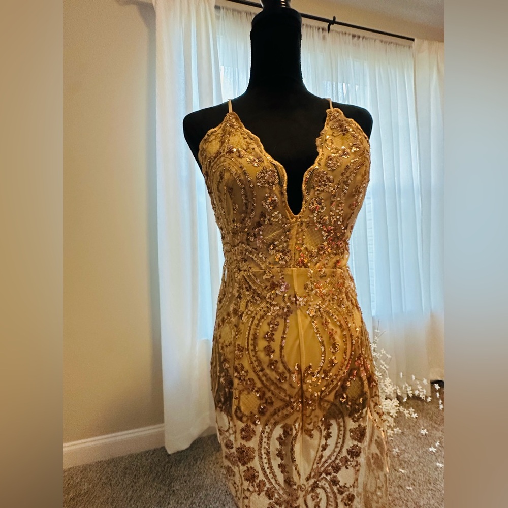 Evening Dress - Picture 7 of 9